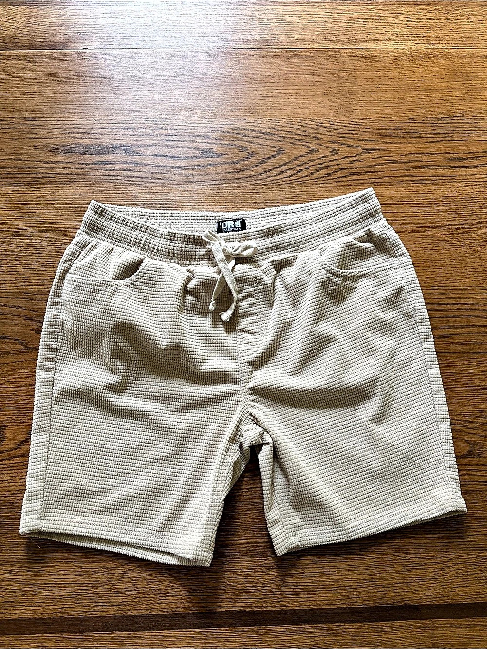 DRU Essentials Men's Textured Shorts in Beige Size Large